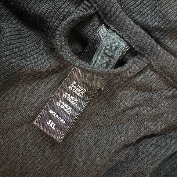 SKIMS Soft Lounge Ribbed Sleep Top Button Down Shirt Modal Jersey in Onyx Black - Picture 11 of 13